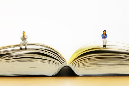 校正と校閲の違い［校正の仕事・校閲の仕事はどこまで？例題でわかりやすく解説］