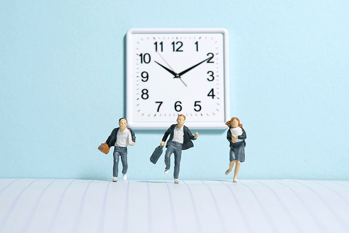 仕事で「急いでほしい」ときの頼み方｜人間関係を悪くしない伝え方と場面別の例文6選・NG表現
